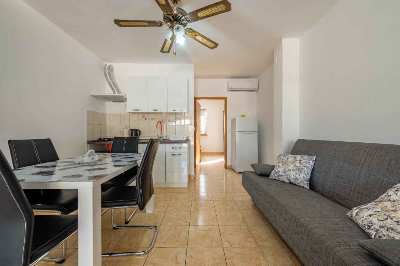 Apartments Villa Agape Вир Екстер'єр фото