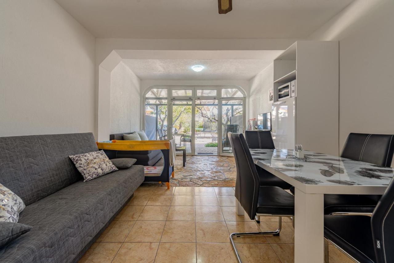 Apartments Villa Agape Вир Екстер'єр фото